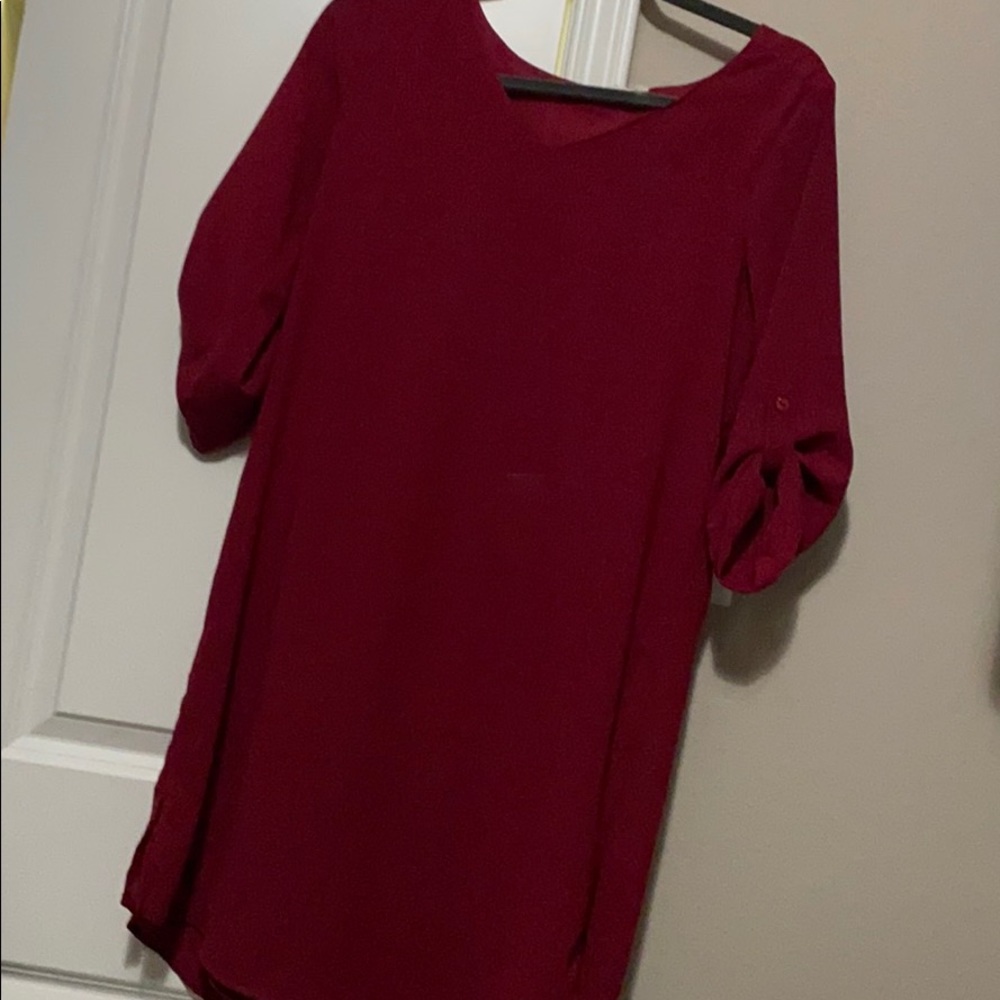 Quarter sleeve maroon dress